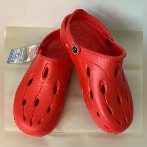 DUX clogs made in Korea by Chung-Shi. Color: tomato red. Can likely fit 9.5-10.5